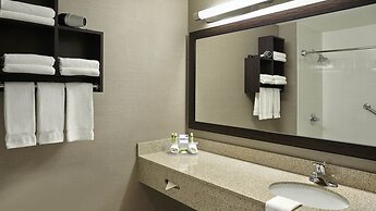 Holiday Inn Express & Suites Naples Downtown - 5th Avenue by IHG