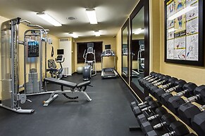 Holiday Inn Express & Suites Naples Downtown - 5th Avenue by IHG