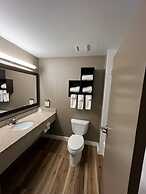 Holiday Inn Express Hotel Naples Downtown - 5th Avenue