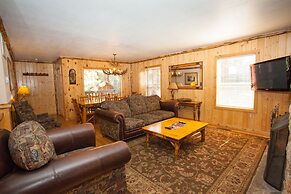 3 Peaks Resort & Beach Club