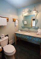 3 Peaks Resort & Beach Club