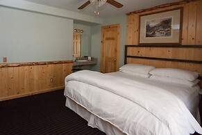 3 Peaks Resort & Beach Club