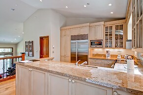 Highlands Area by East West Hospitality