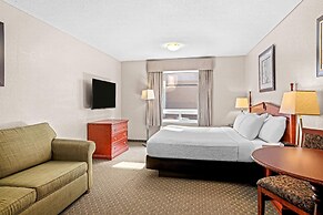 Days Inn & Suites by Wyndham Winkler