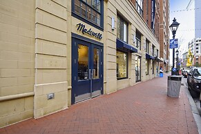 Lancaster Square by Bridgestreet