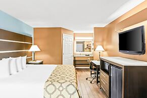 Baymont by Wyndham Forest City