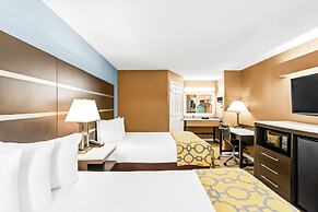 Baymont by Wyndham Forest City