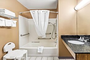 Baymont by Wyndham Forest City