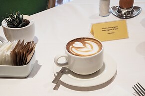 Santa Barbara Hotel