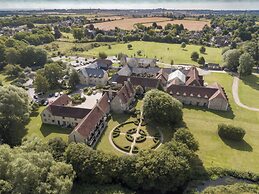 voco Oxford Thames by IHG