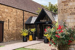 voco Oxford Thames by IHG