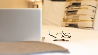 voco Oxford Thames by IHG