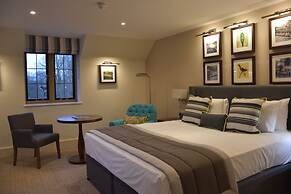 voco Oxford Thames by IHG