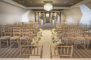 voco Oxford Thames by IHG