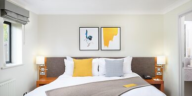 voco Oxford Thames by IHG