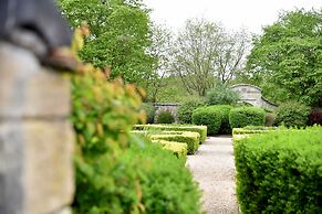 voco Oxford Thames by IHG