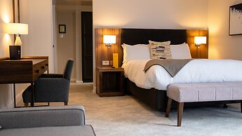 voco Oxford Thames by IHG