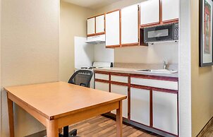Extended Stay America Select Suites Detroit Warren