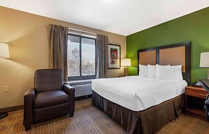 Extended Stay America Select Suites Rockford State Street