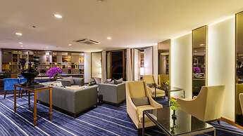 Chatrium Hotel Royal Lake Yangon