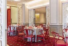 Chatrium Hotel Royal Lake Yangon