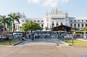 Chatrium Hotel Royal Lake Yangon