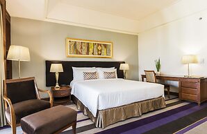 Chatrium Hotel Royal Lake Yangon