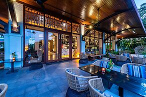 Chatrium Hotel Royal Lake Yangon