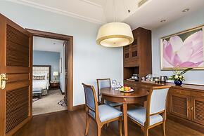 Chatrium Hotel Royal Lake Yangon