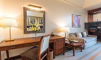 Chatrium Hotel Royal Lake Yangon