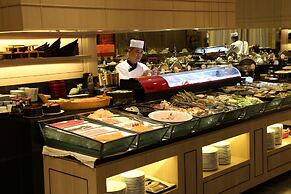 Chatrium Hotel Royal Lake Yangon