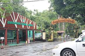 Chatrium Hotel Royal Lake Yangon