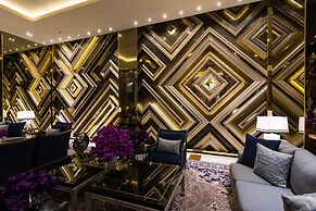 Chatrium Hotel Royal Lake Yangon