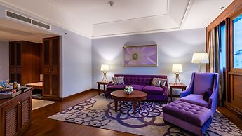 Chatrium Hotel Royal Lake Yangon