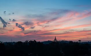Chatrium Hotel Royal Lake Yangon