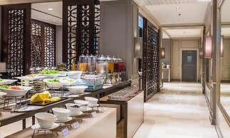 Chatrium Hotel Royal Lake Yangon