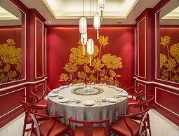 Chatrium Hotel Royal Lake Yangon