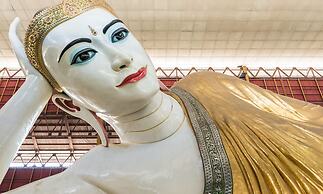 Chatrium Hotel Royal Lake Yangon