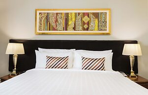 Chatrium Hotel Royal Lake Yangon