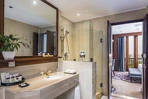 Chatrium Hotel Royal Lake Yangon