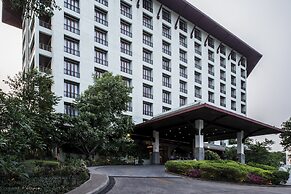 Chatrium Hotel Royal Lake Yangon