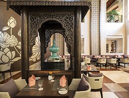 Chatrium Hotel Royal Lake Yangon