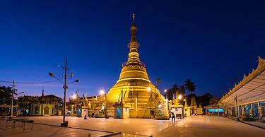 Chatrium Hotel Royal Lake Yangon
