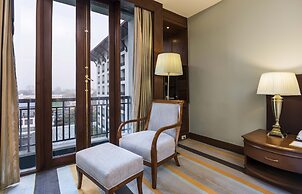 Chatrium Hotel Royal Lake Yangon
