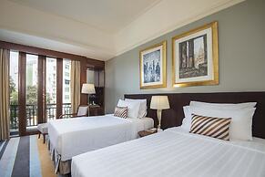 Chatrium Hotel Royal Lake Yangon