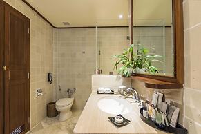 Chatrium Hotel Royal Lake Yangon