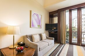 Chatrium Hotel Royal Lake Yangon