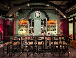 Chatrium Hotel Royal Lake Yangon