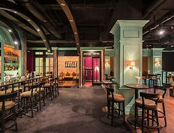 Chatrium Hotel Royal Lake Yangon