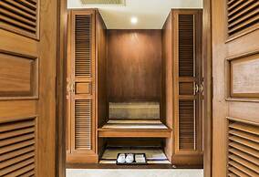 Chatrium Hotel Royal Lake Yangon